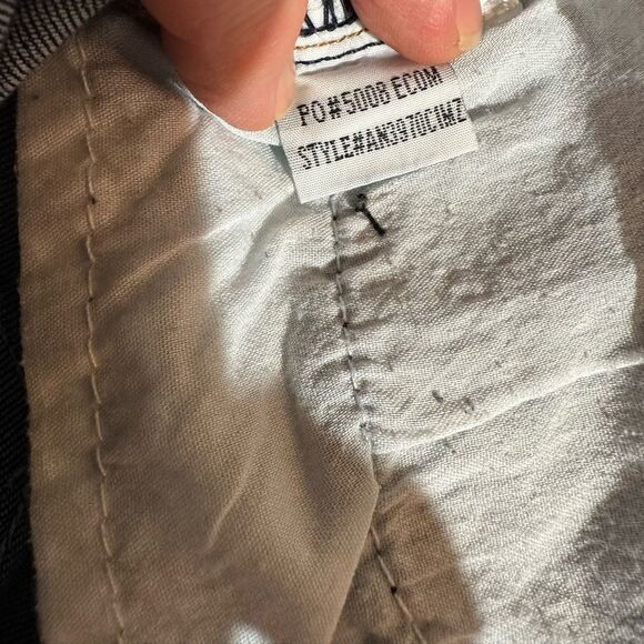 Indigo Rein Jean shorts with patches. Size 9 - Picture 7 of 7